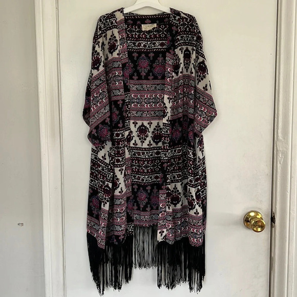 LA Hearts paisley patterned shawl wrap | OS - Picture 1 of 3